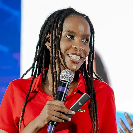 Monique Evelle
